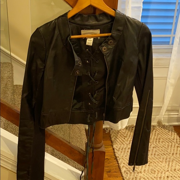 Leather jacket - Picture 2 of 4